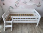 Односпальная кровать «Эрни Литтл» из массива сосны 70x140,80×160,80×180,90×200 (с лесенкой) — изображение 4