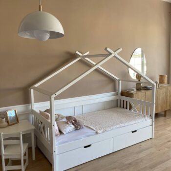 Кровать-домик "Джульетта" массив сосны(с  ящиками)