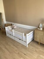 Кровать ROSTIK из березовой фанеры с ящиками и бортиком — изображение 8