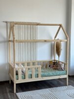 Кровать-домик из массива сосны "Киндер Люкс" 160х80(лак) — изображение 2