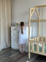 Кровать-домик из массива сосны "Киндер Люкс" 160х80(лак) — изображение 6