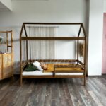 Кровать-домик "Альф со съемной крышей "(антик) 80х180, 90x200 (массив сосны) — изображение 2