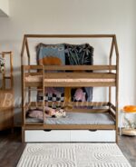 Двухъярусная кровать-домик "Мальта"(антик) из массива сосны 80x180, 90Х200 (с ящиками белый цвет) — изображение 5