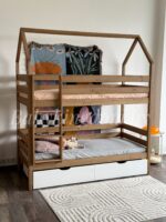 Двухъярусная кровать-домик "Мальта"(антик) из массива сосны 80x180, 90Х200 (с ящиками белый цвет) — изображение 6